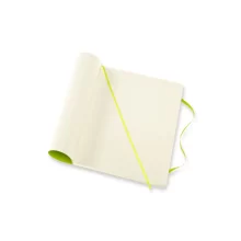 Детайл на вътрешния джоб на бележник Moleskine XL