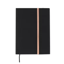 Комплект с устойчив дизайн и изтънчен вид