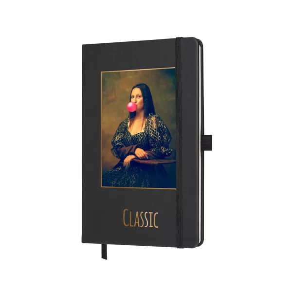 Бележник Classic А5 с твърда черна корица на офис бюро