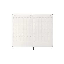 Елегантен черен дневник MOLESKINE отворен на хоризонтална седмична страница