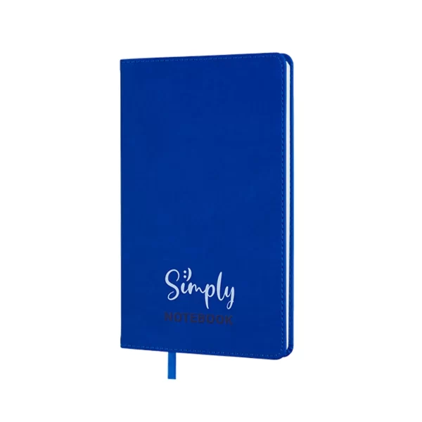 Тефтер с карирани страници, бели корици и заоблени ъгли.