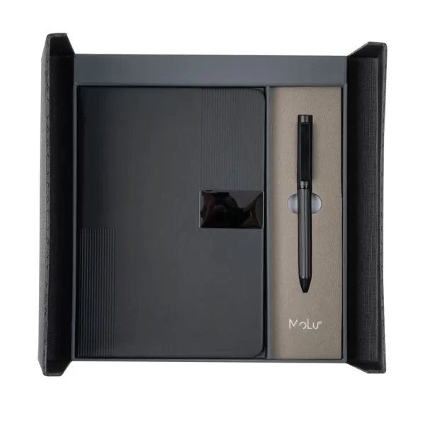 Стилен комплект тефтер и химикалка за еко съзнателни професионалисти