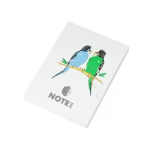 Бяла кутия с тефтер и химикалка