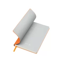 Рециклиран бележник Funky GRS в червено – изглед отпред с твърда корица и лента-маркер