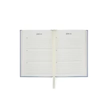 VINGA One Memory a Day GRS Дневник, показващ оформлението на трите години за една и съща дата.