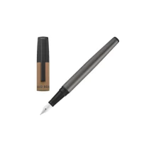 Комплект за писане с изразителна естетика от BOSS